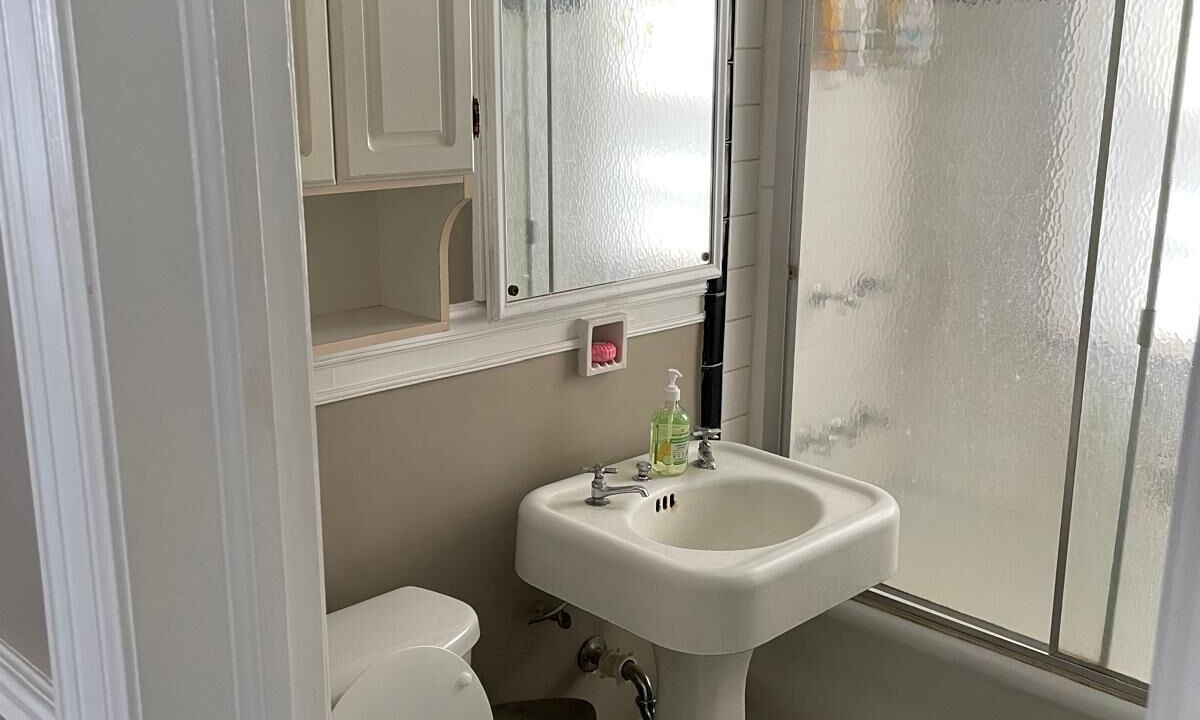 Photo of Bathroom in Maple Ridge
