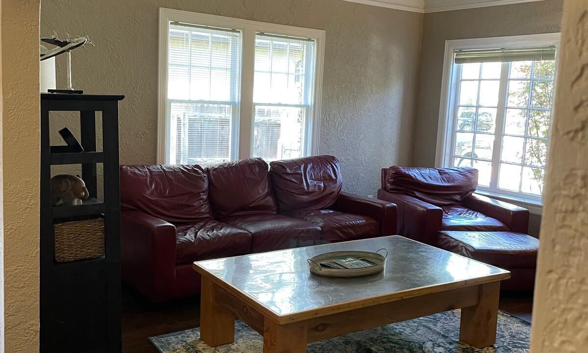 Photo of Livingroom in Maple Ridge