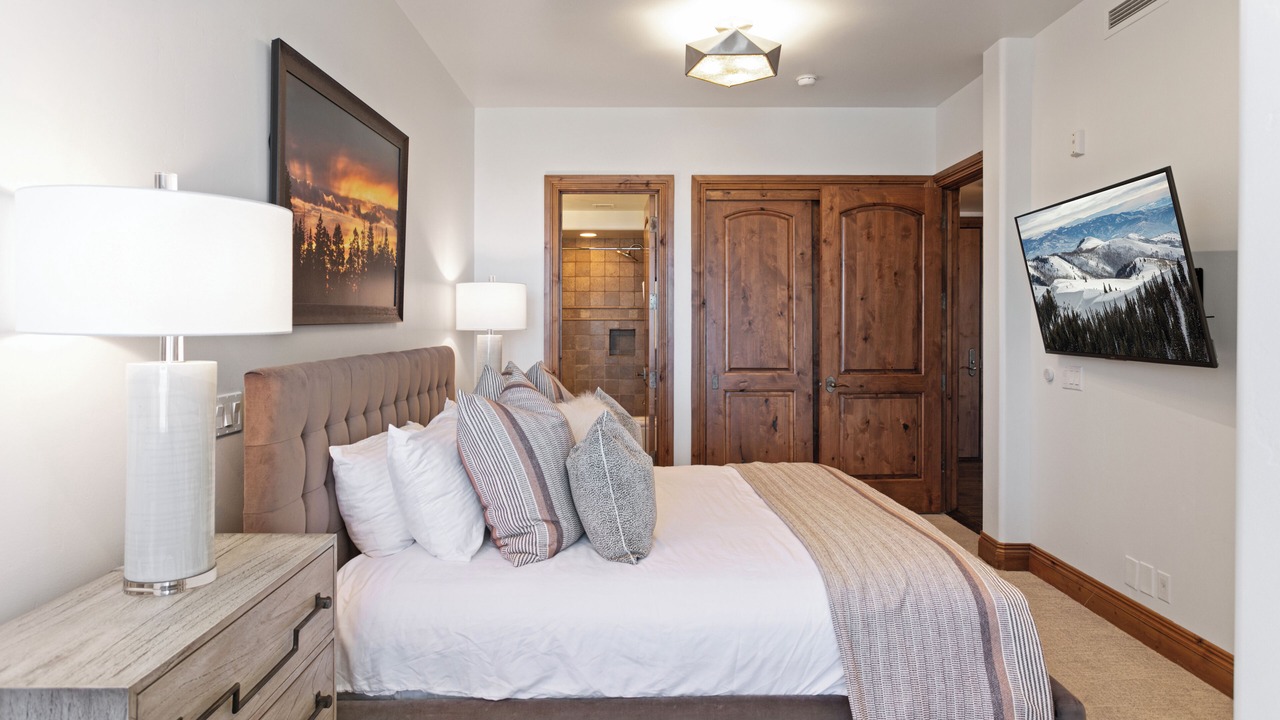 Photo of Bedroom in Empire Pass