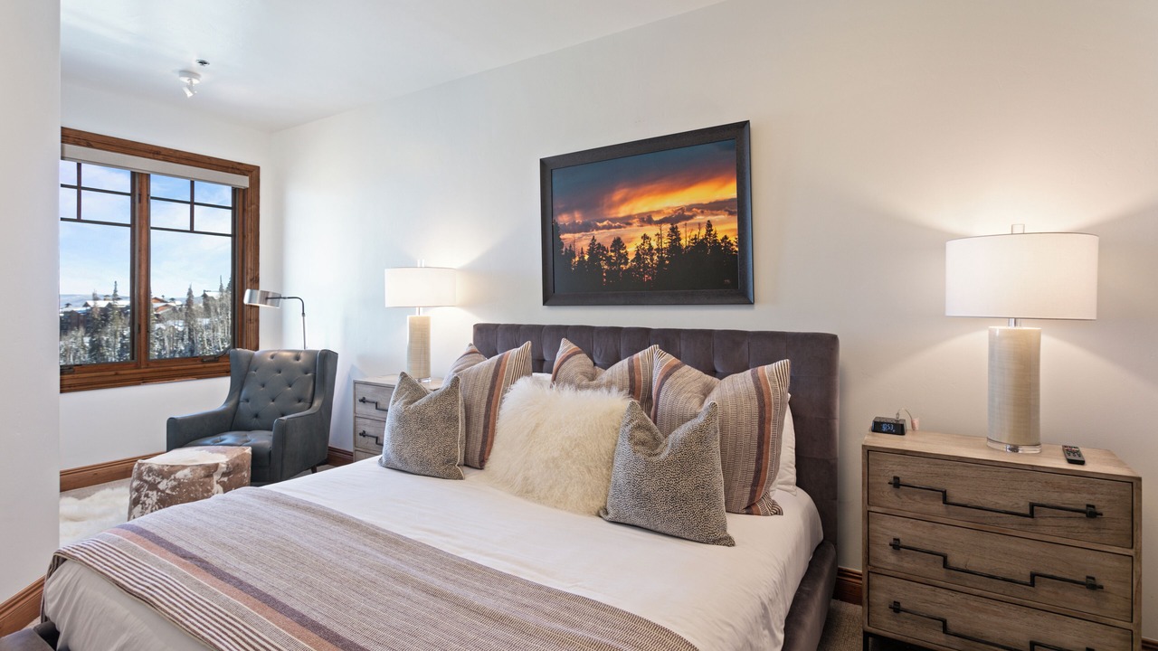 Photo of Bedroom in Empire Pass