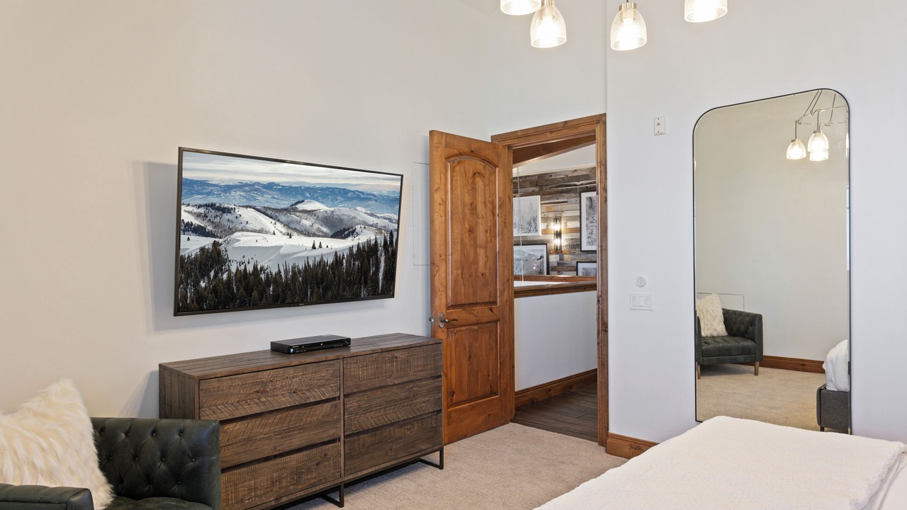Photo of Bedroom in Empire Pass