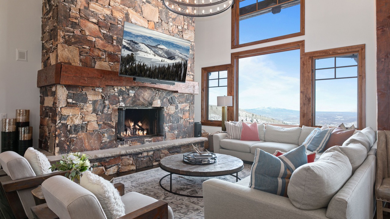 Photo of Livingroom in Empire Pass