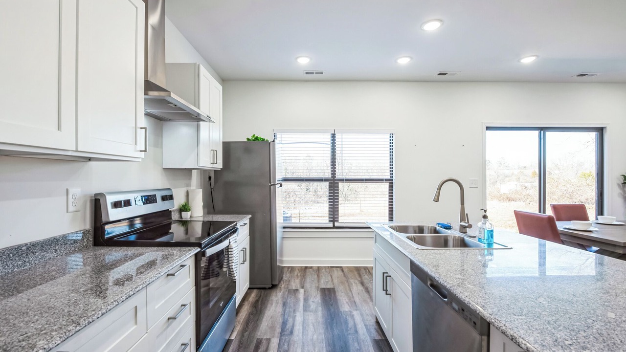 Photo of Kitchen in Ponderosa - Wingate