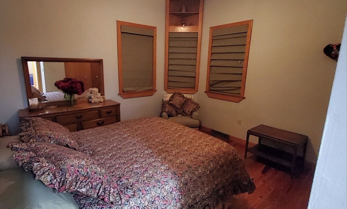 Photo of Bedroom in Orangeburg County