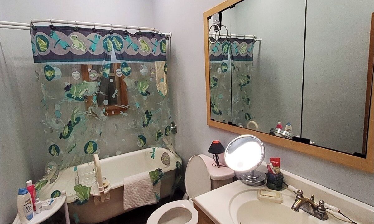 Photo of Bathroom in Orangeburg County