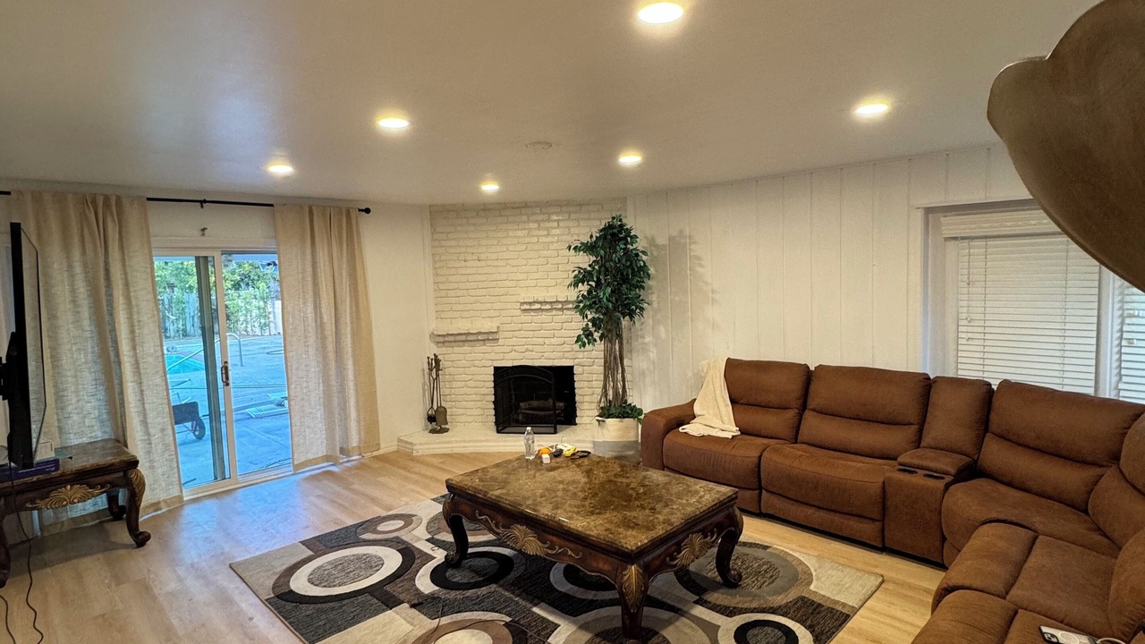 Photo of Livingroom in West Hills