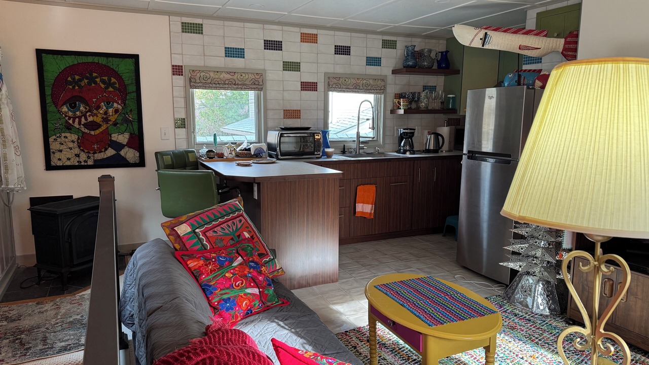 Photo of Livingroom in University District
