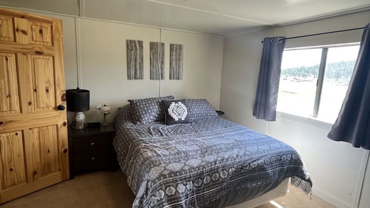 Photo of Bedroom in Meadow View Heights