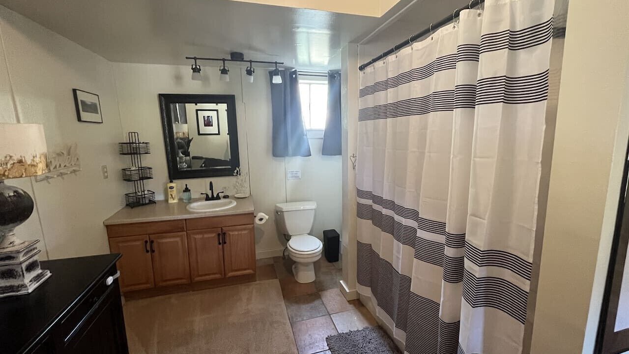 Photo of Bathroom in Meadow View Heights