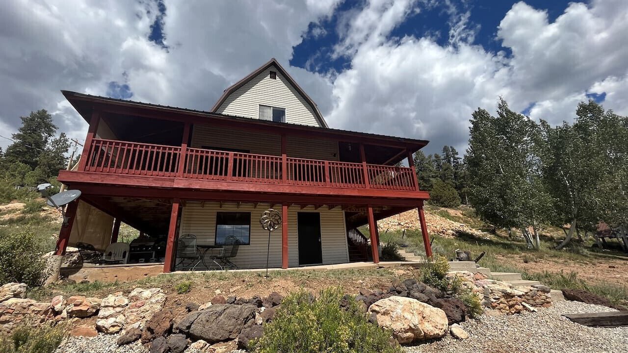 Photo of Outdoor in Meadow View Heights