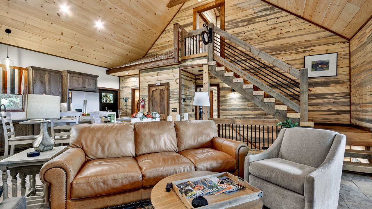 Photo of Livingroom in Walnut Mountain