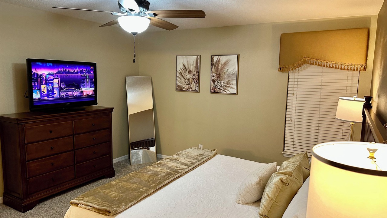 Photo of Bedroom in Watersong