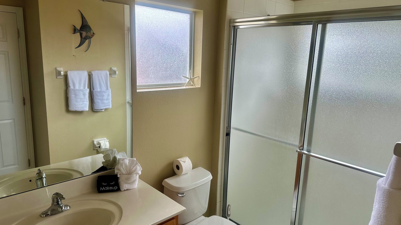 Photo of Bathroom in Watersong