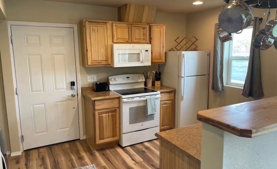 Photo of Kitchen in Franklin to the Fort