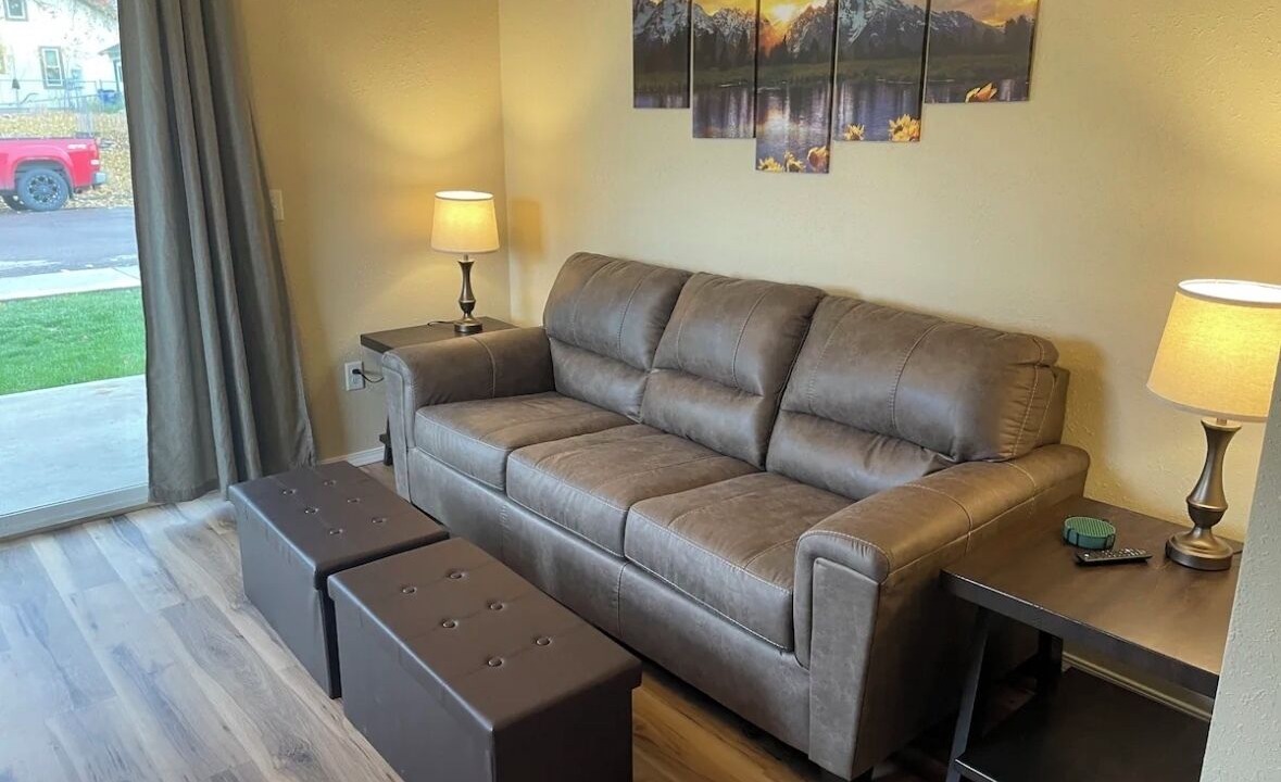 Photo of Livingroom in Franklin to the Fort