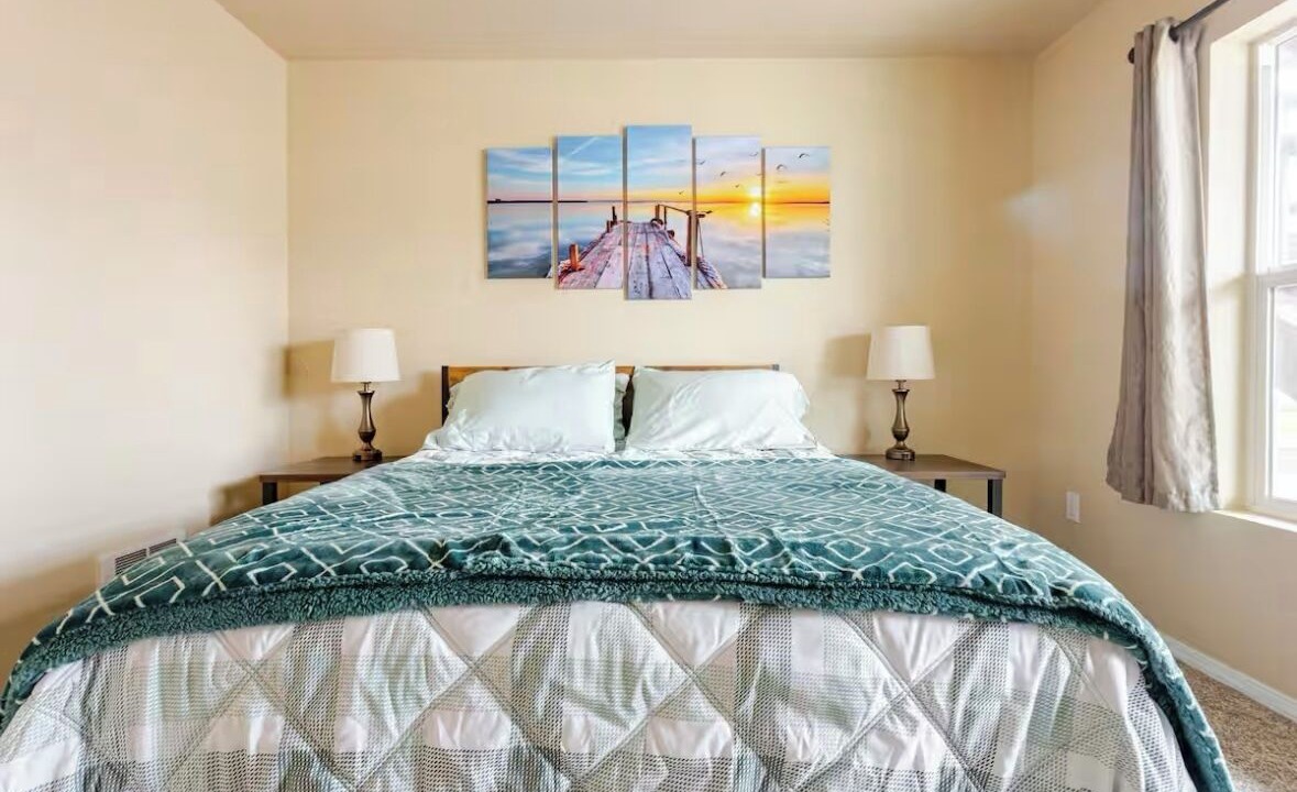 Photo of Bedroom in Franklin to the Fort