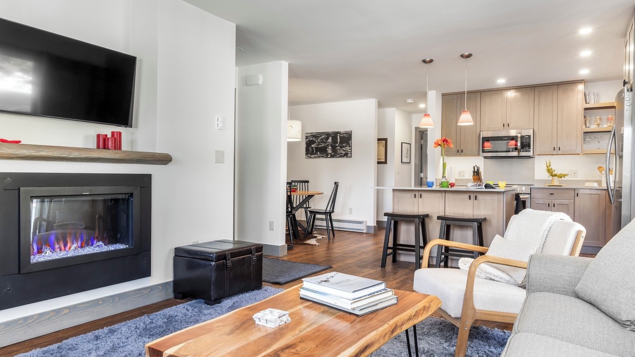 Photo of Livingroom in Teton Village