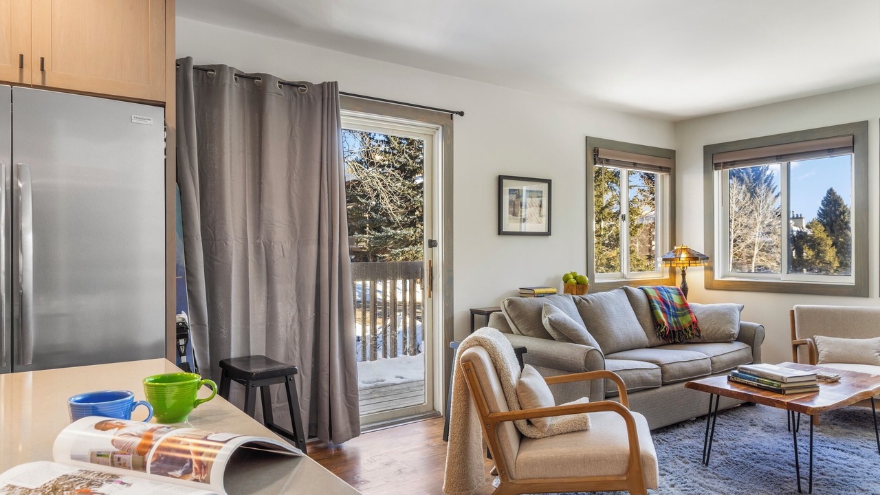 Photo of Livingroom in Teton Village
