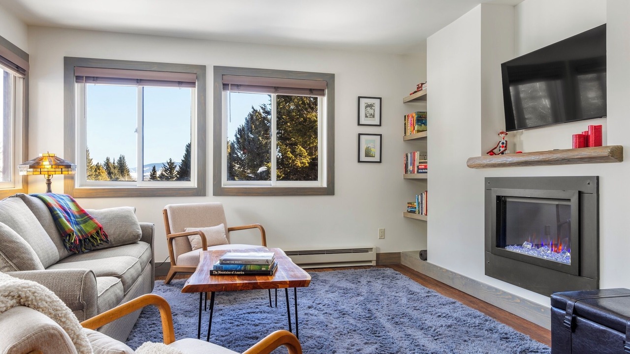 Photo of Livingroom in Teton Village