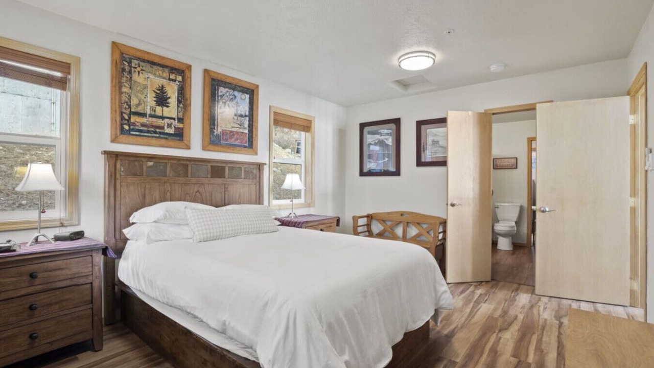 Photo of Bedroom in Worley