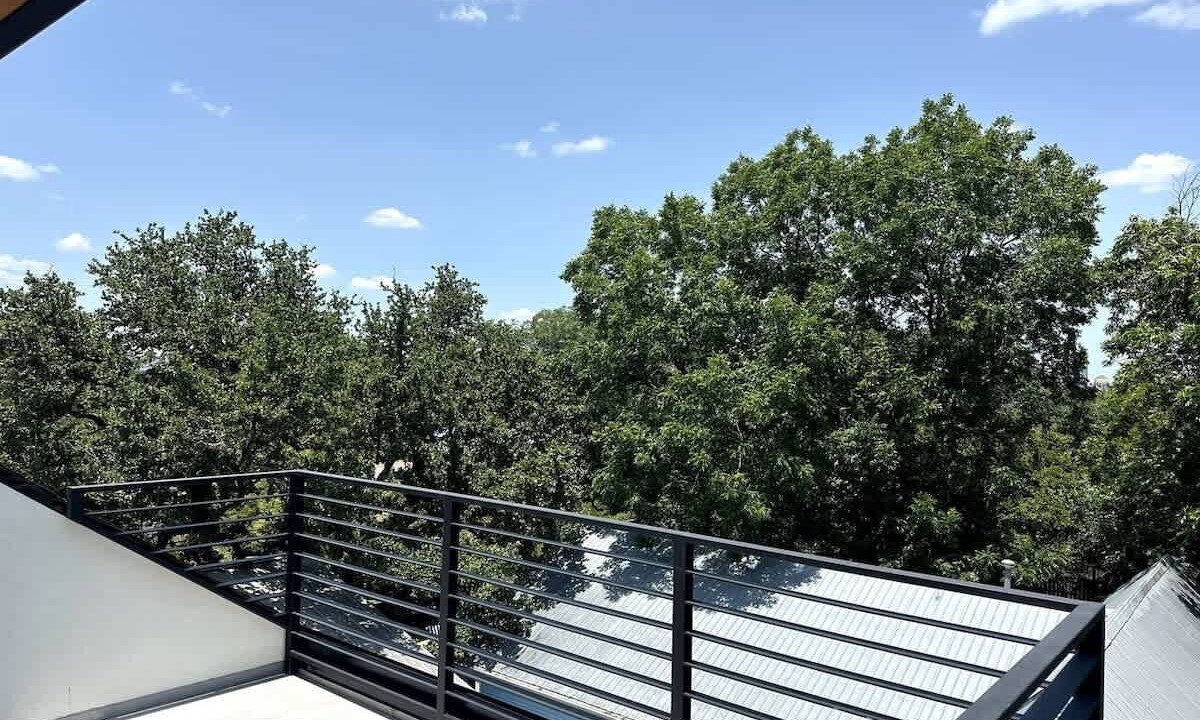 Photo of Others in South Congress