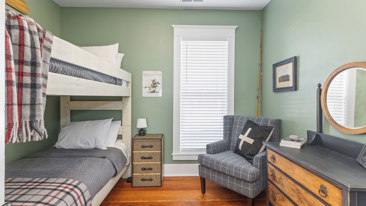 Photo of Bedroom in Historic Livingston