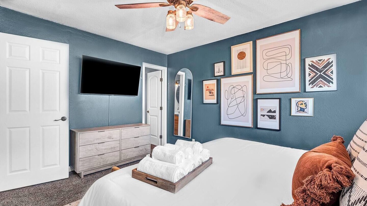 Photo of Bedroom in New Papago Parkway