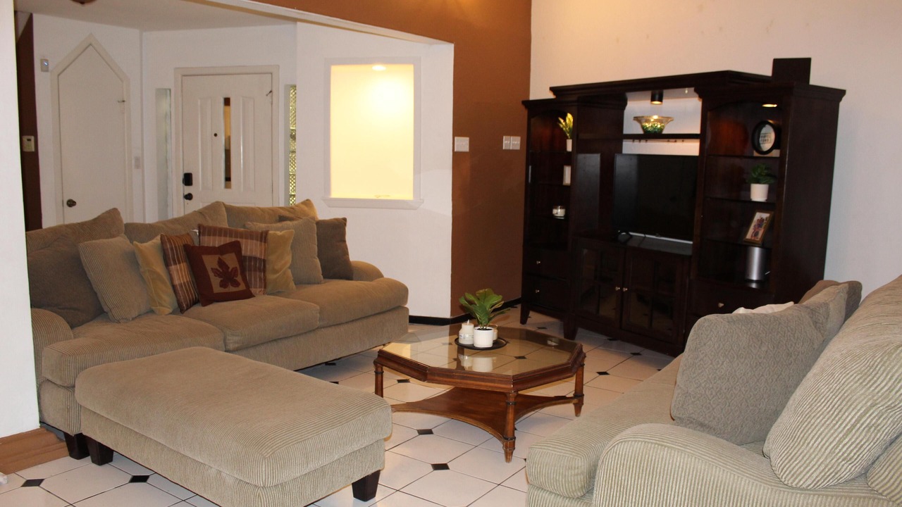 Photo of Livingroom in Brownsville
