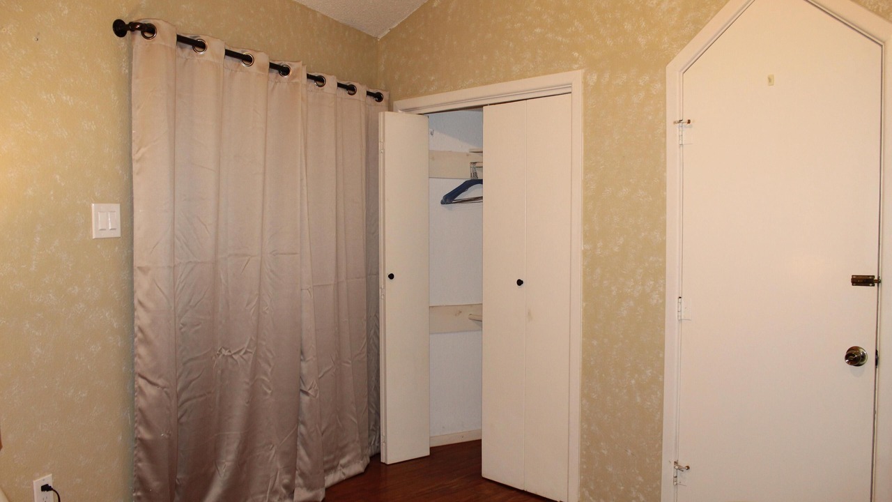 Photo of Bedroom in Brownsville
