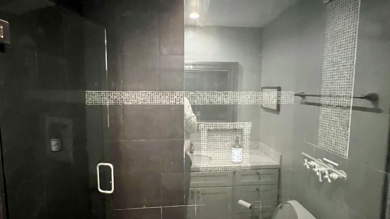 Photo of Bathroom in South Mission Beach
