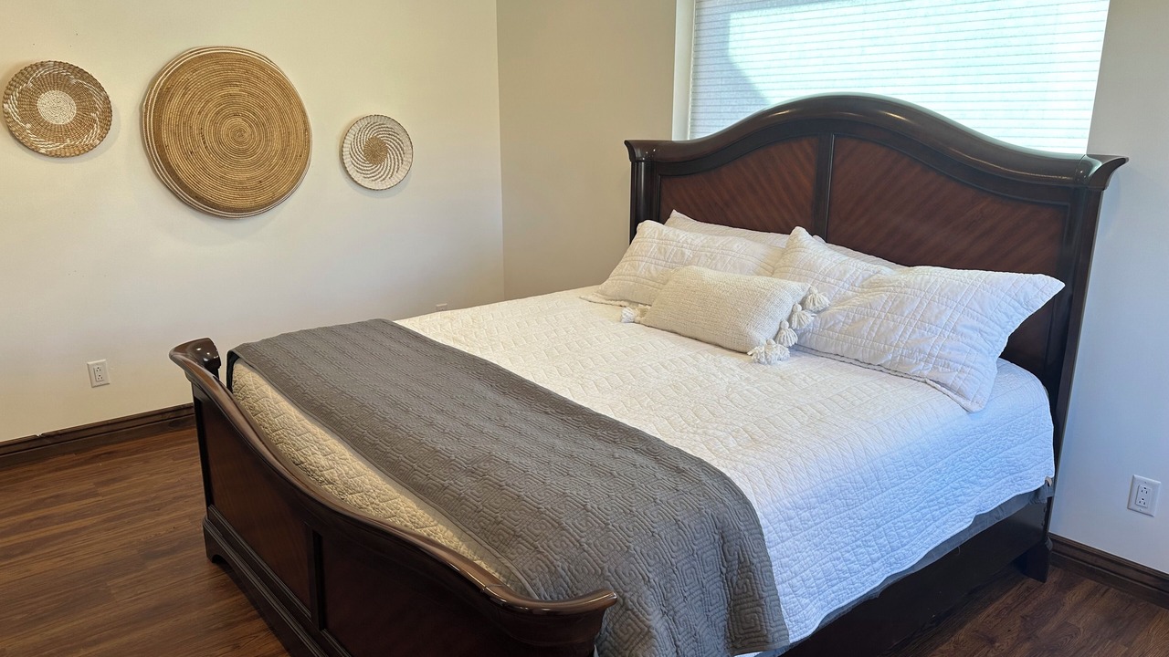Photo of Bedroom in Torrey