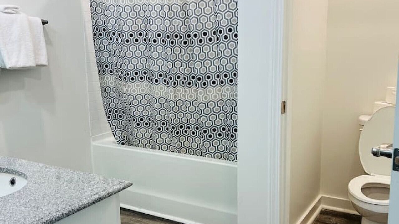 Photo of Bathroom in Ponderosa - Wingate