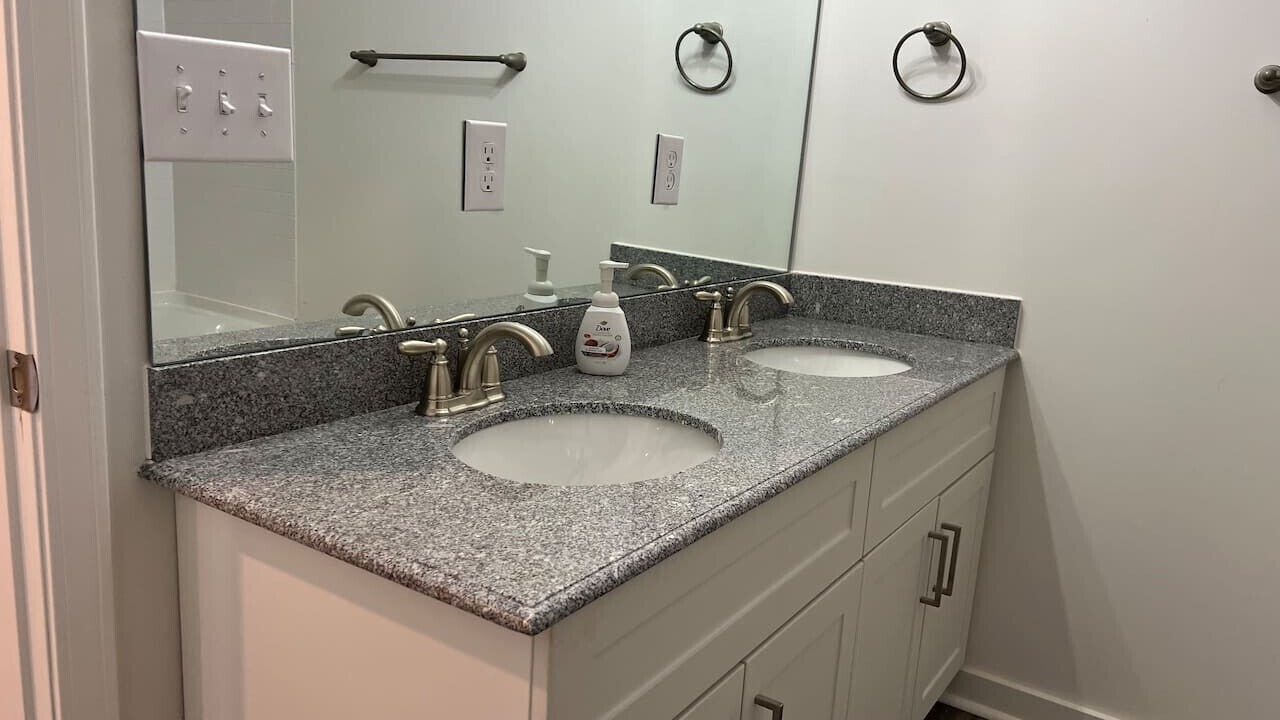 Photo of Bathroom in Ponderosa - Wingate