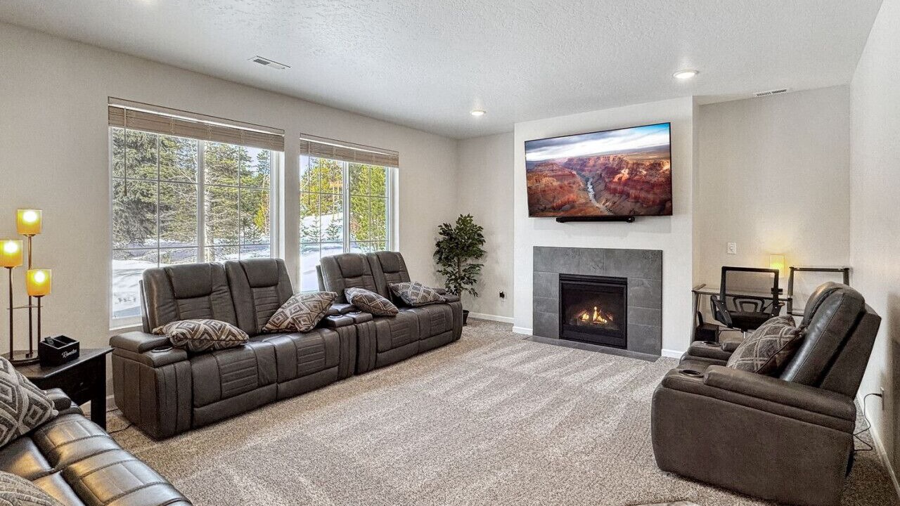 Photo of Livingroom in Donnelly