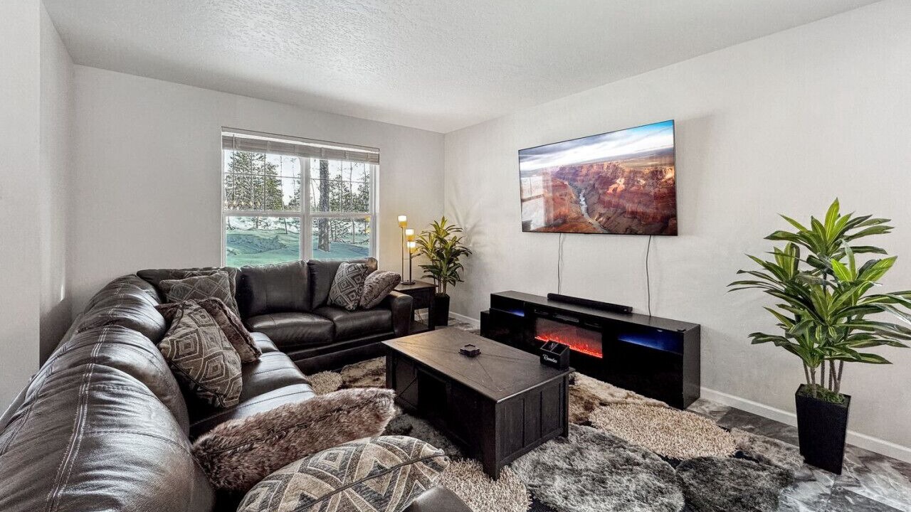Photo of Livingroom in Donnelly