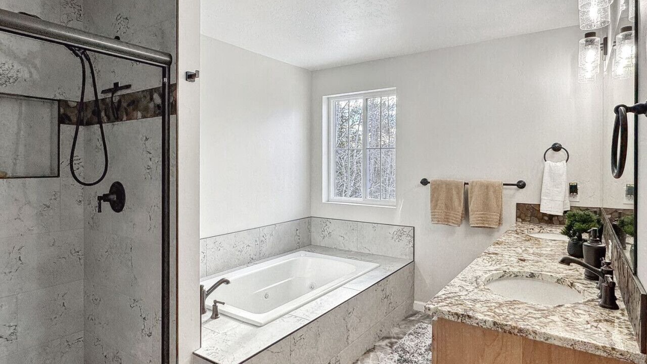 Photo of Bathroom in Donnelly