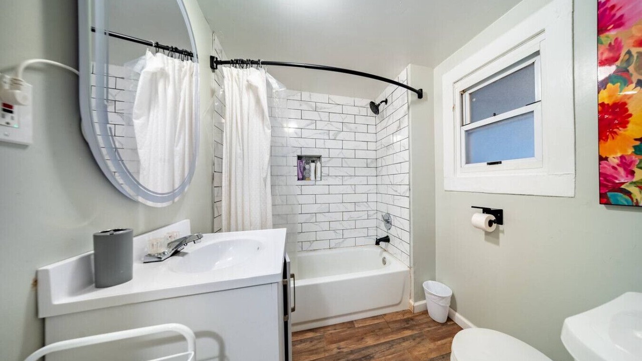 Photo of Bathroom in Woodmere