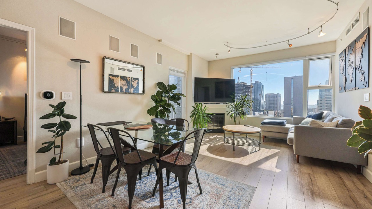 Photo of Livingroom in Downtown San Diego