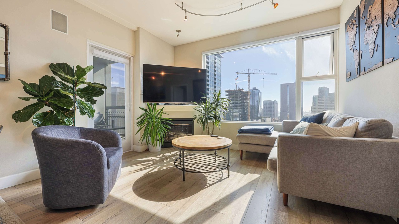Photo of Livingroom in Downtown San Diego
