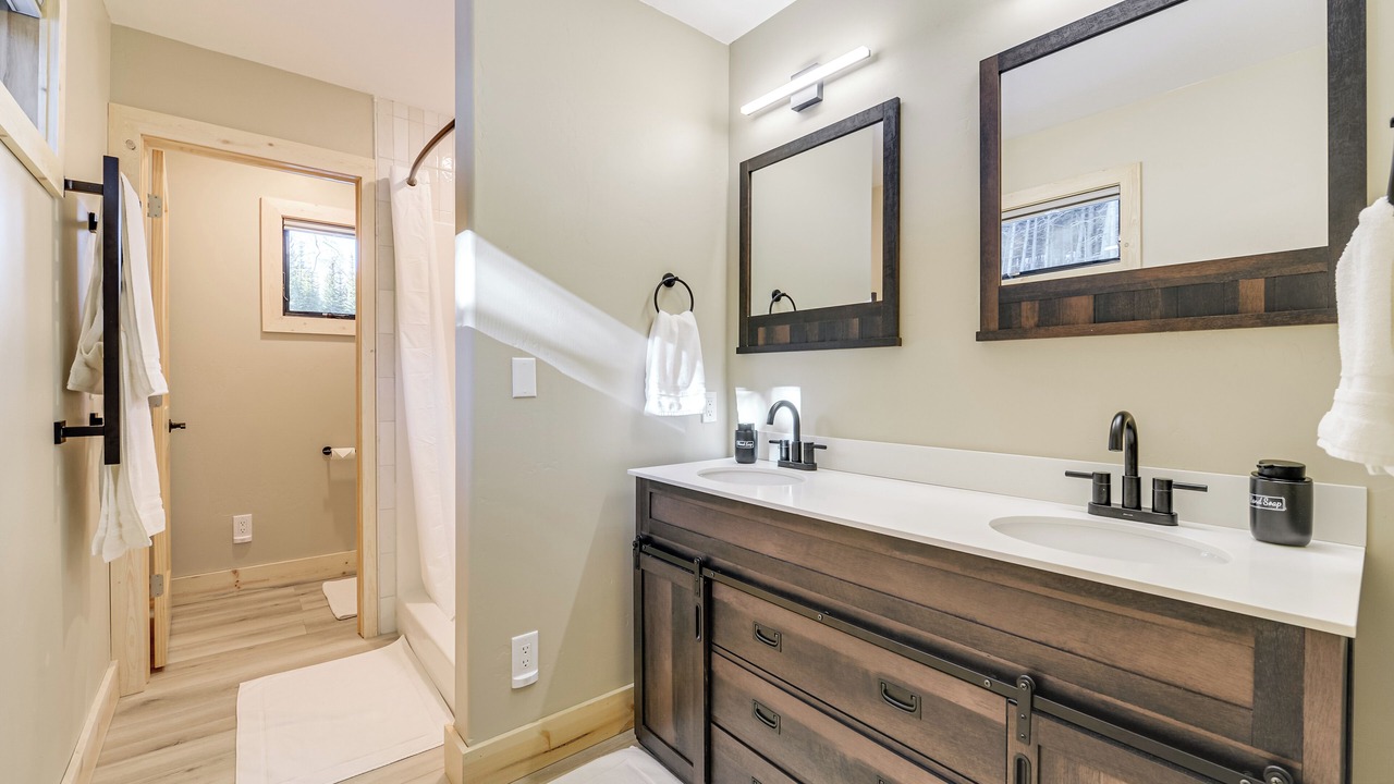 Photo of Bathroom in Dubois