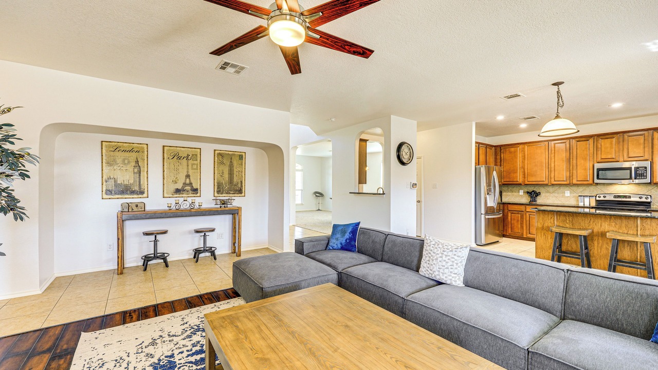 Photo of Livingroom in Cibolo