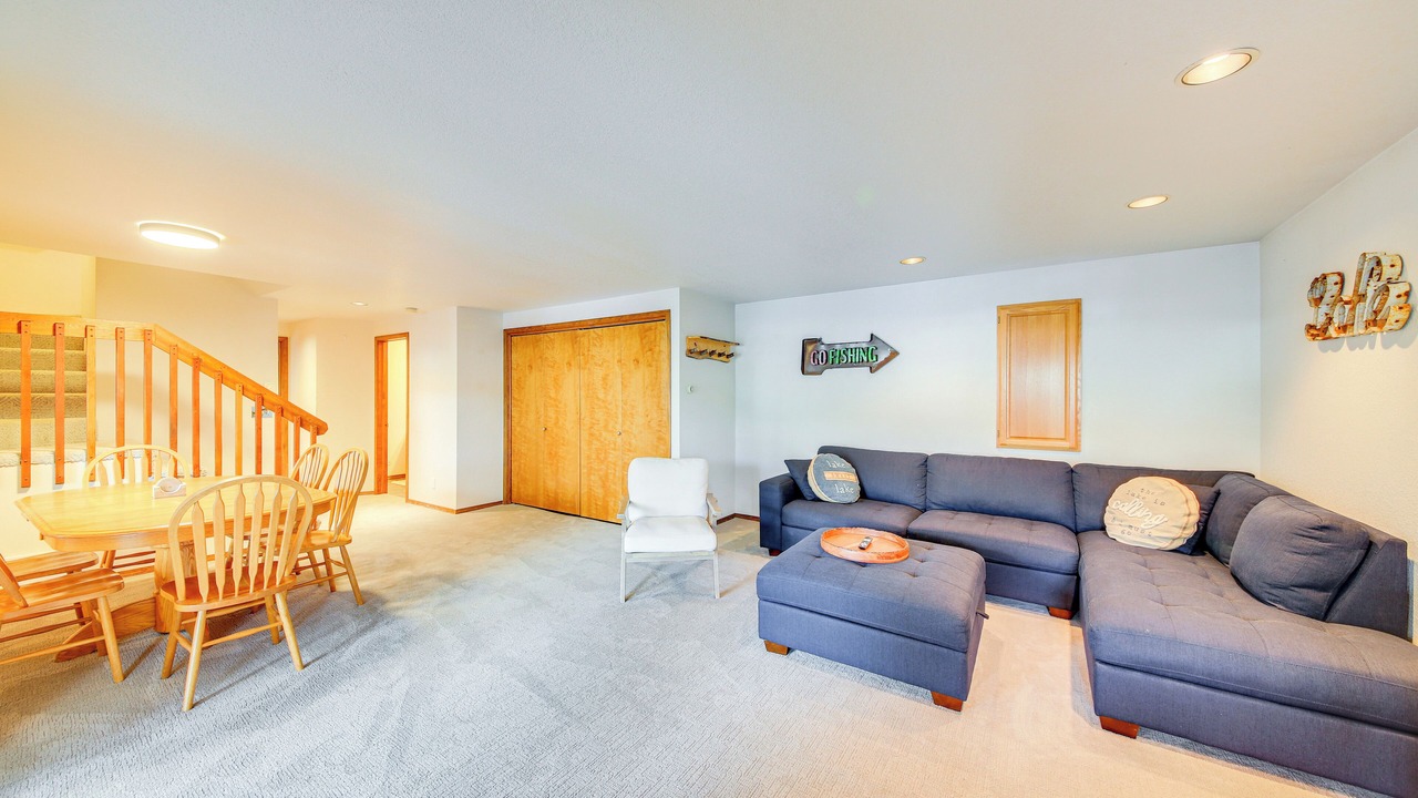 Photo of Livingroom in Bayview