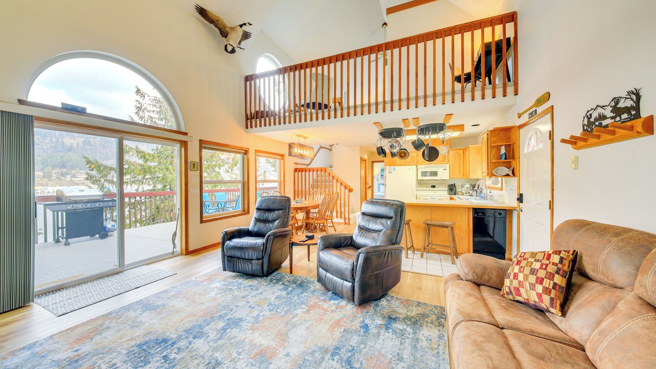 Photo of Livingroom in Bayview