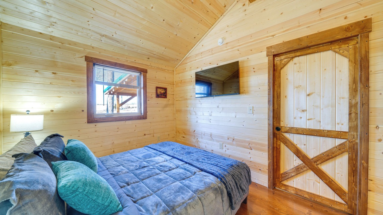 Photo of Bedroom in La Grange