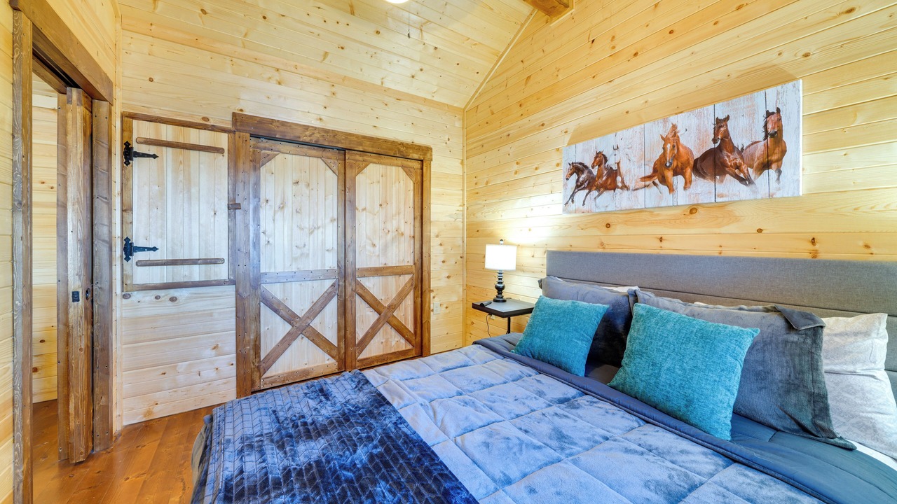 Photo of Bedroom in La Grange