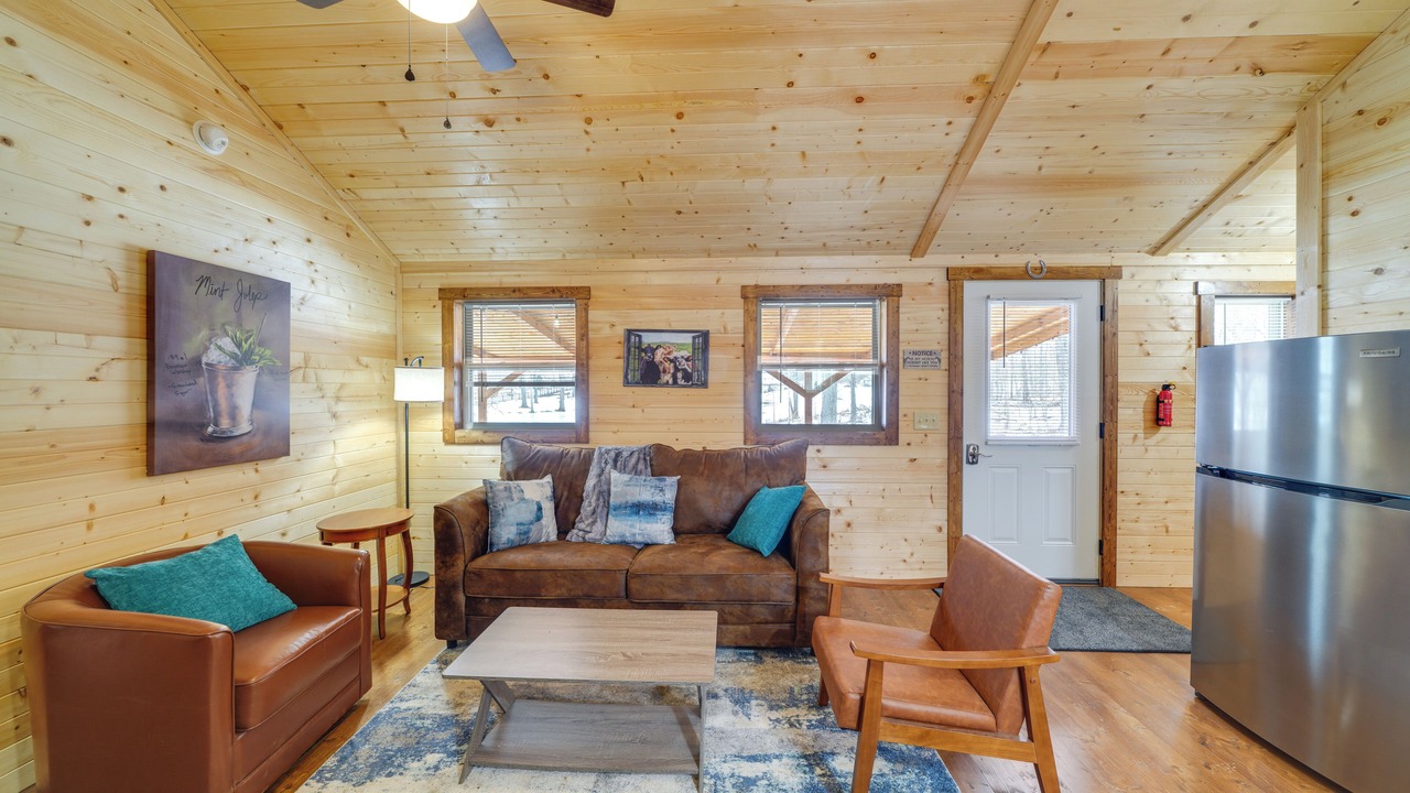 Photo of Livingroom in La Grange