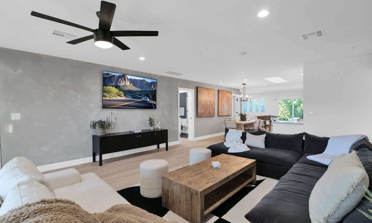 Photo of Livingroom in Scottsdale Estates Nine