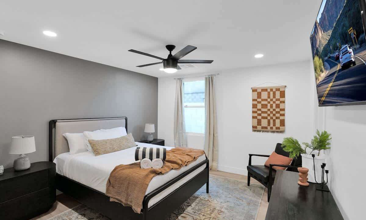 Photo of Bedroom in Scottsdale Estates Nine