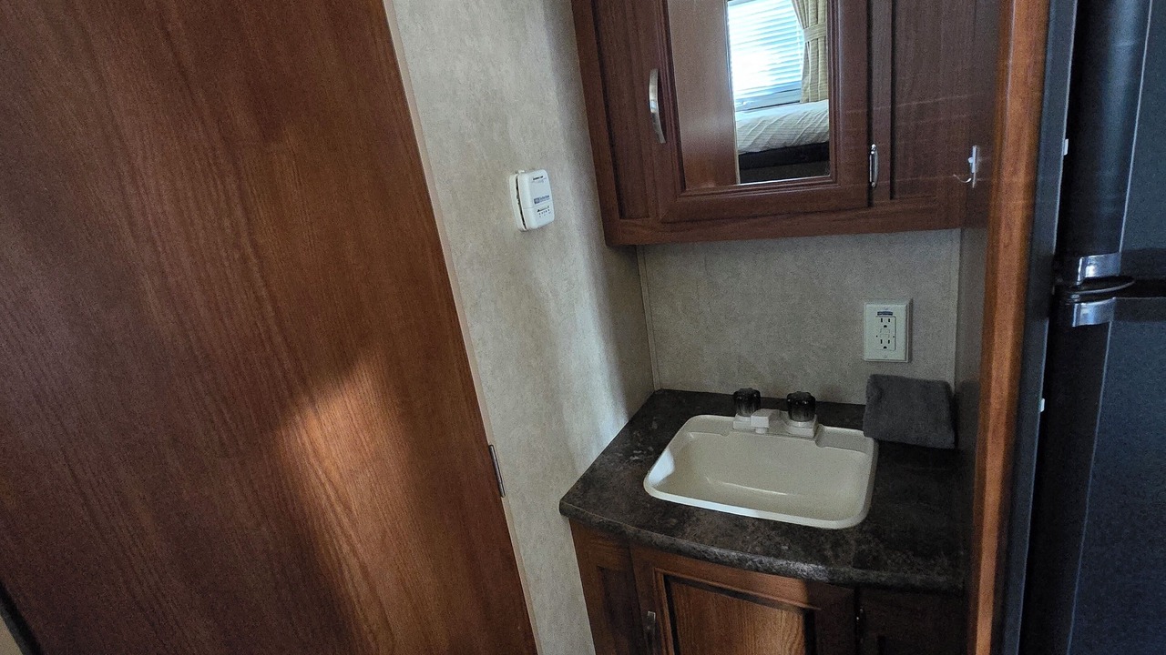 Photo of Bathroom in Monitor