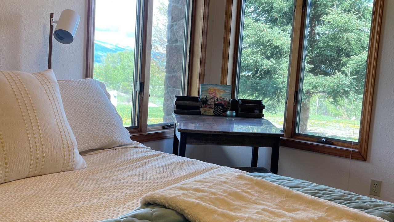 Photo of Bedroom in Grantsdale